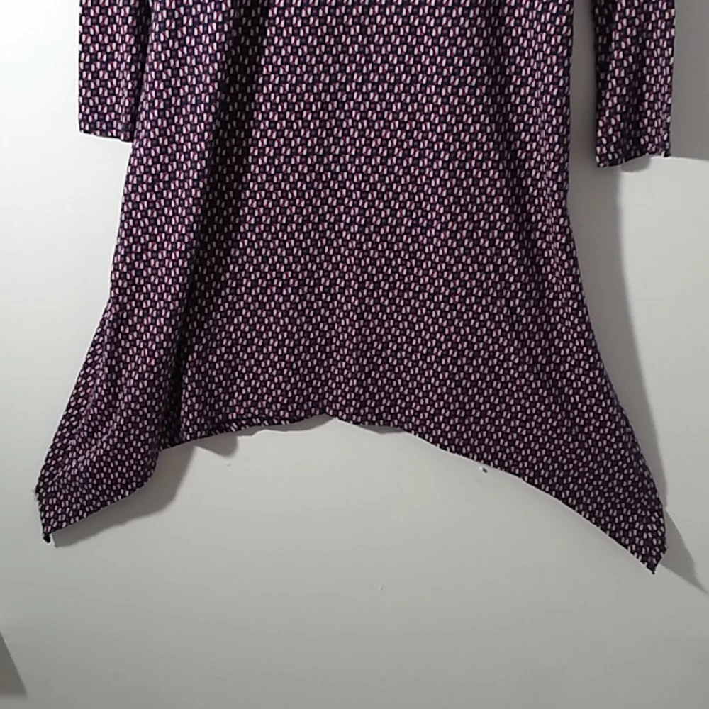 Old‎ Navy geometric long sleeve dress.